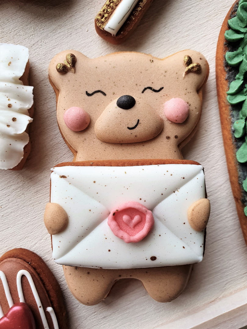 CIASTKO MISIEK Z WALENTYNKĄ